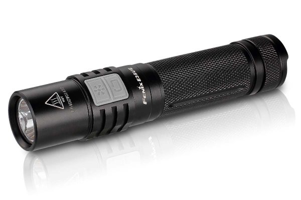 E35UE FENIX FLASHLIGHT